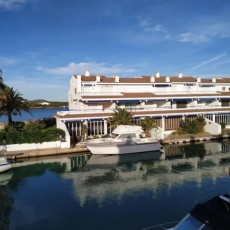 El Puerto 3000 شقة